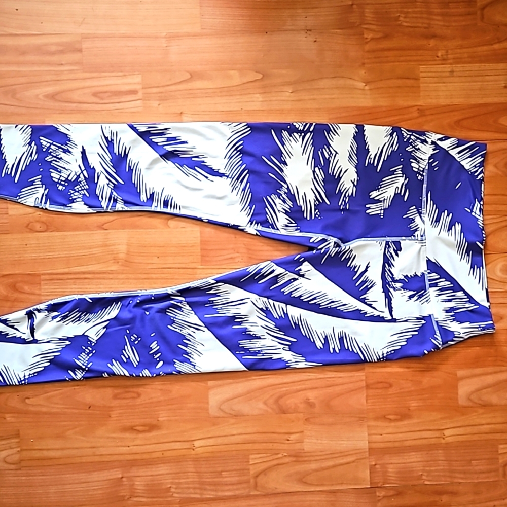 Fabletics PureLuxe M - Picture 2 of 3